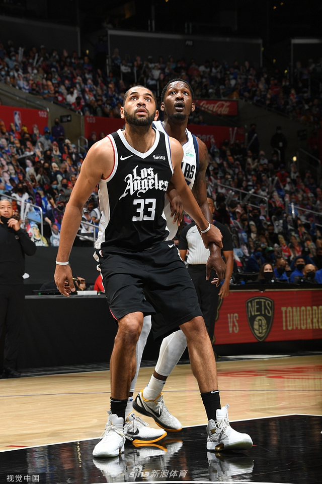 人并肩作战 人并肩作战