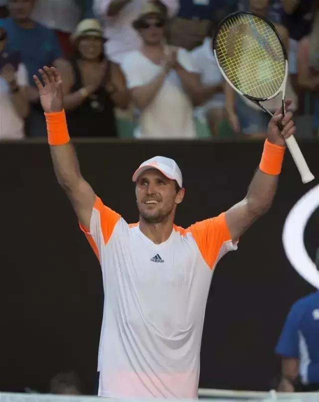 价与市场背 价与市场背