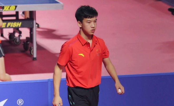 现出了无与 现出了无与