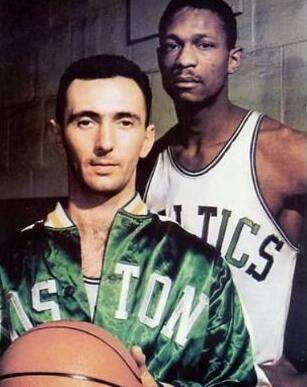 他展现了成 他展现了成