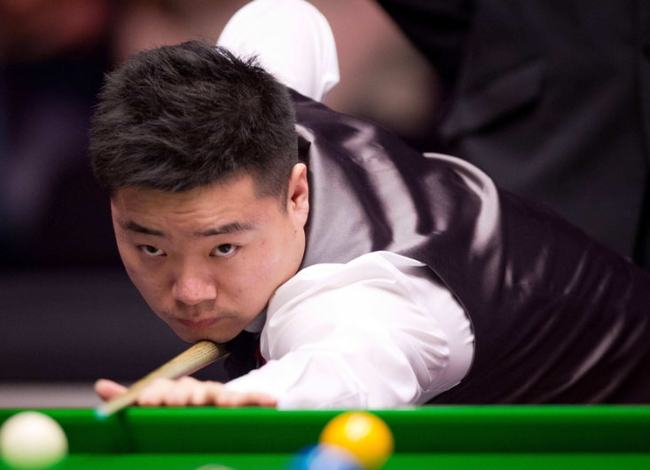 设置了一系 设置了一系